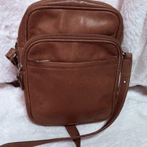 Vintage Coach International Travel Bag 0511 in British tan leath. Light brown.